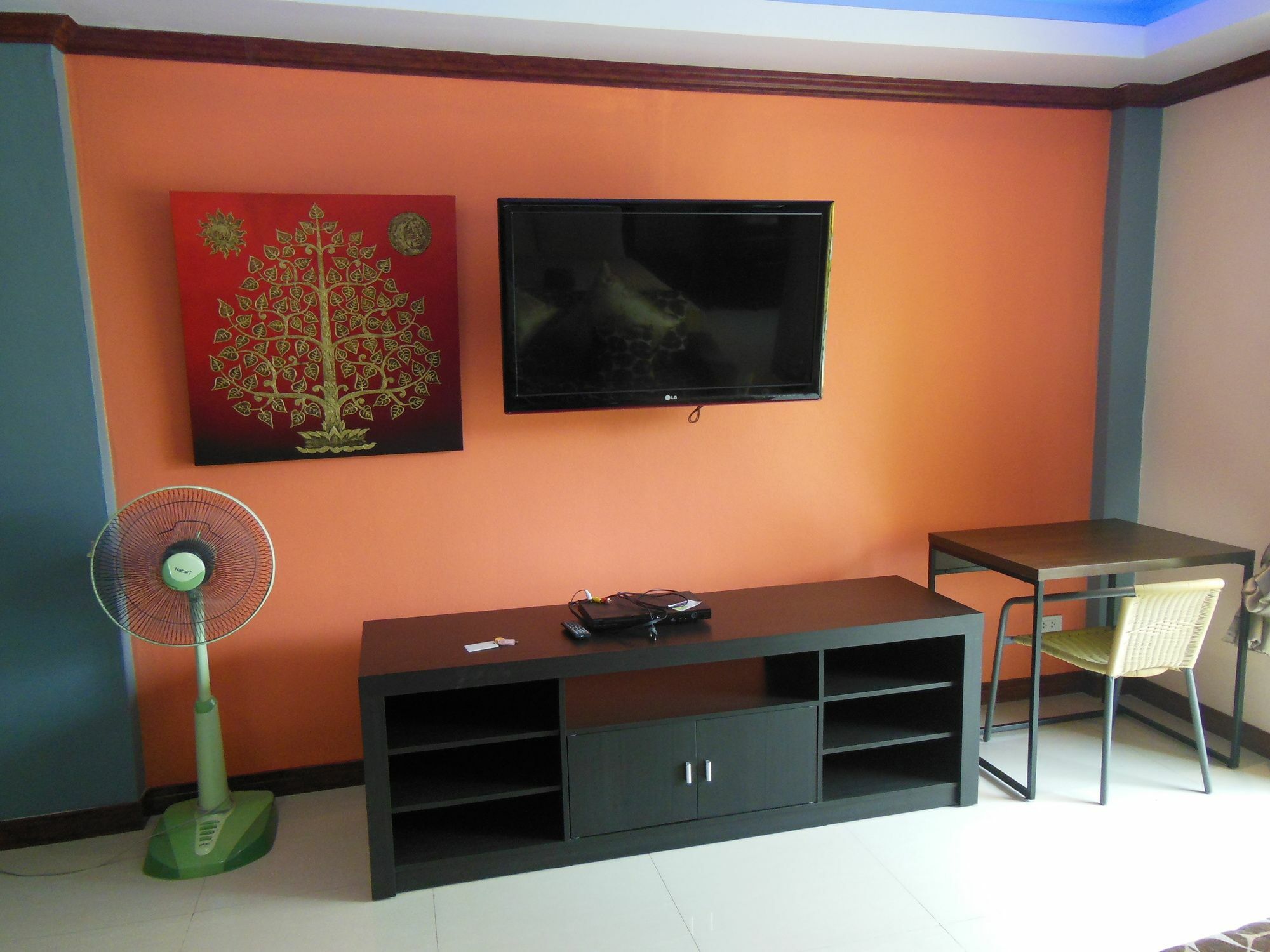 Boomerang Guesthouse And Bar Pattaya Bagian luar foto